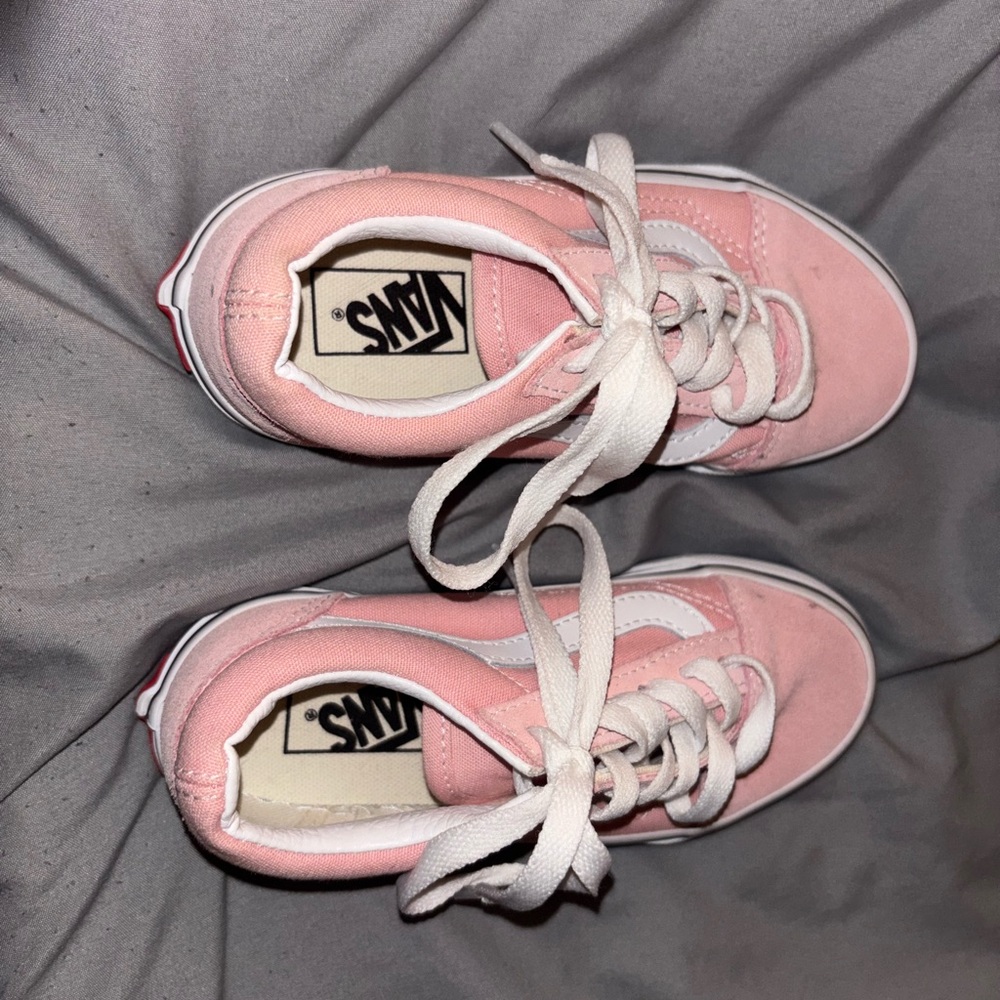 Vans Pink and White Canvas Old Skool Sneakers NWOB 12 kids